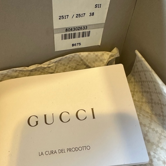 Gucci Italian Camel Leather Platform Peep-toe heels. - Picture 6 of 6